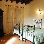 فندق مبيت وإفطار Palazzo Bibirria 3*