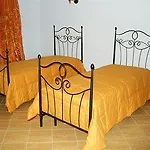 Palazzo Bibirria فندق مبيت وإفطار 3*