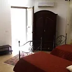 Palazzo Bibirria Nocleg ze śniadaniem