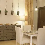 Palazzo Bibirria 3*