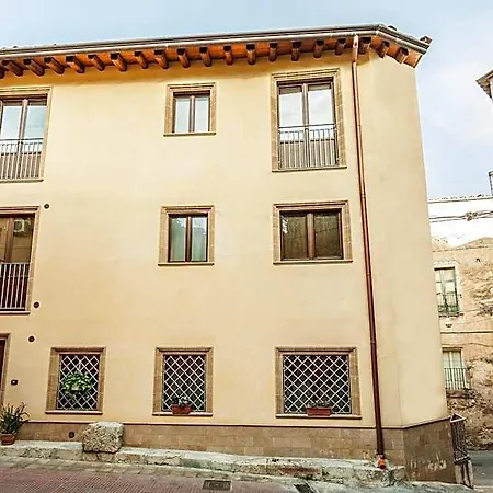 Palazzo Bibirria Bed & Breakfast