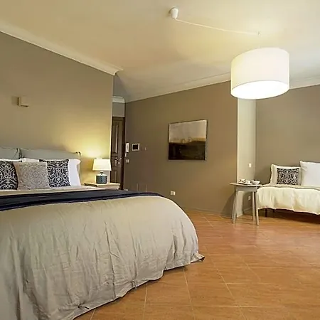 Palazzo Bibirria Bed & Breakfast 3*