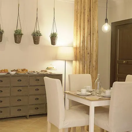 Palazzo Bibirria 3*