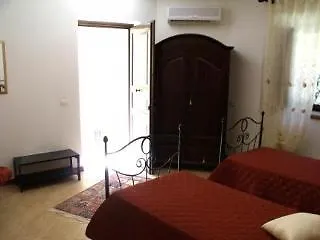 Palazzo Bibirria Bed and breakfast
